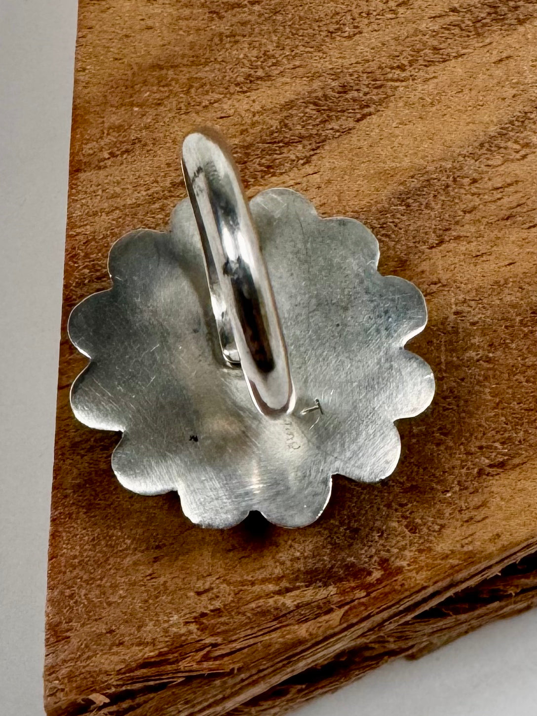 Round Sun Shaped - White Buffalo - Sterling Silver - Navajo Handmade - Florence Tahe (artist) - Size Adjustable
