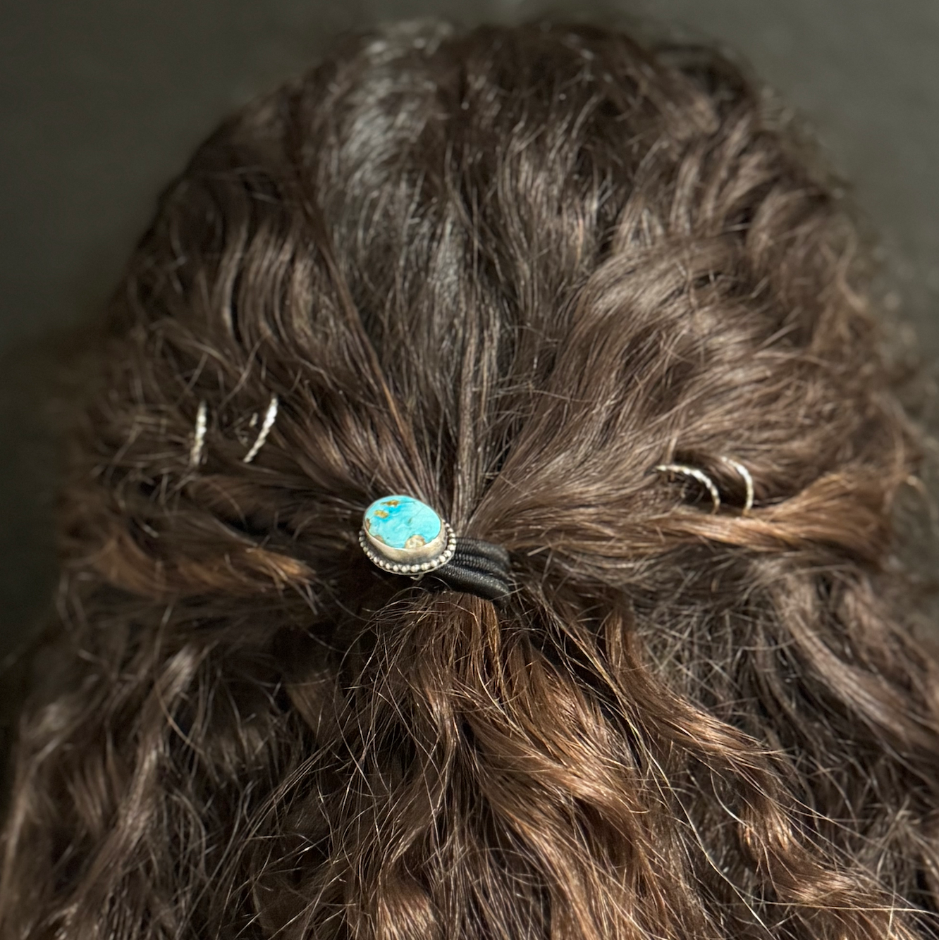 Oval Hair Tie - Kingman Turquoise - Sterling Silver - Native Handmade - Scott Skeets (artist)