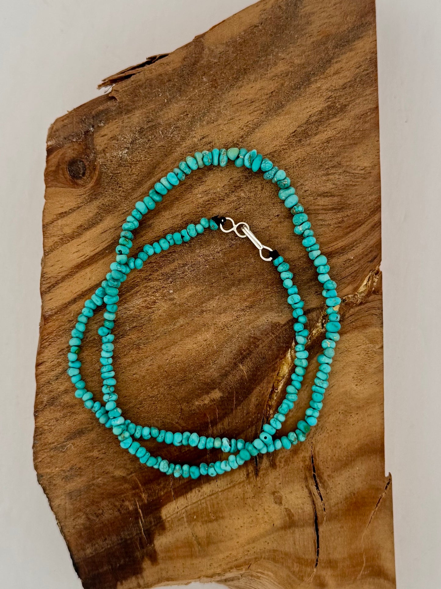 Lone Mountain Graduated Nugget Necklace- Green Tone-Length 19"