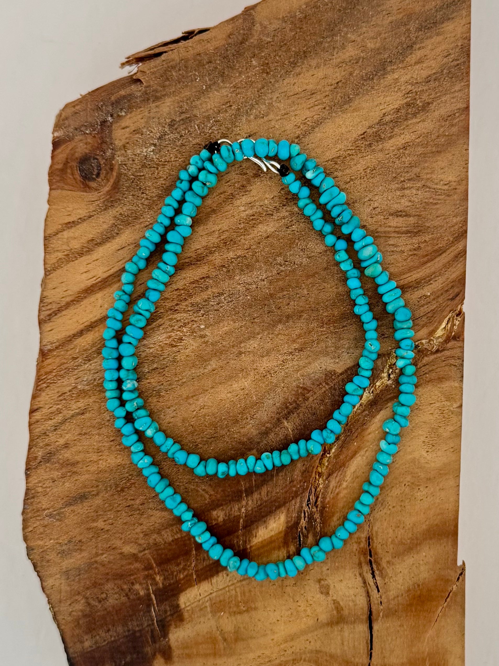 Lone Mountain Graduated Nugget Necklace - Blue Tone- Length 19"