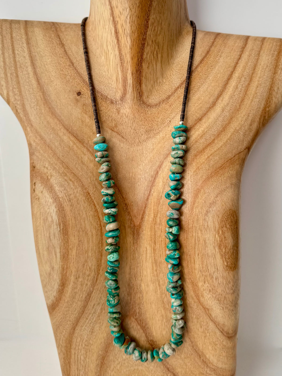 Olive Shell w/Chunky Fox Turquoise Bead Necklace Length 29.5" to 31.5"