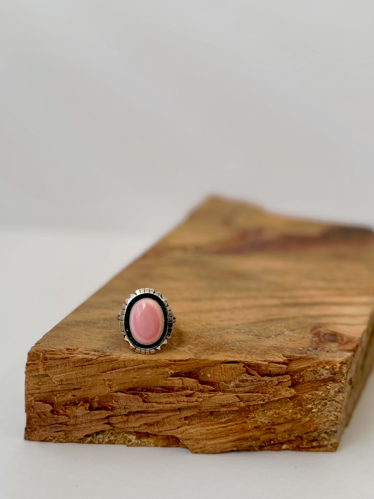 Pink Conch Ring - Sterling Silver - Native Handmade - Amos Begay (Artist) - Size 9