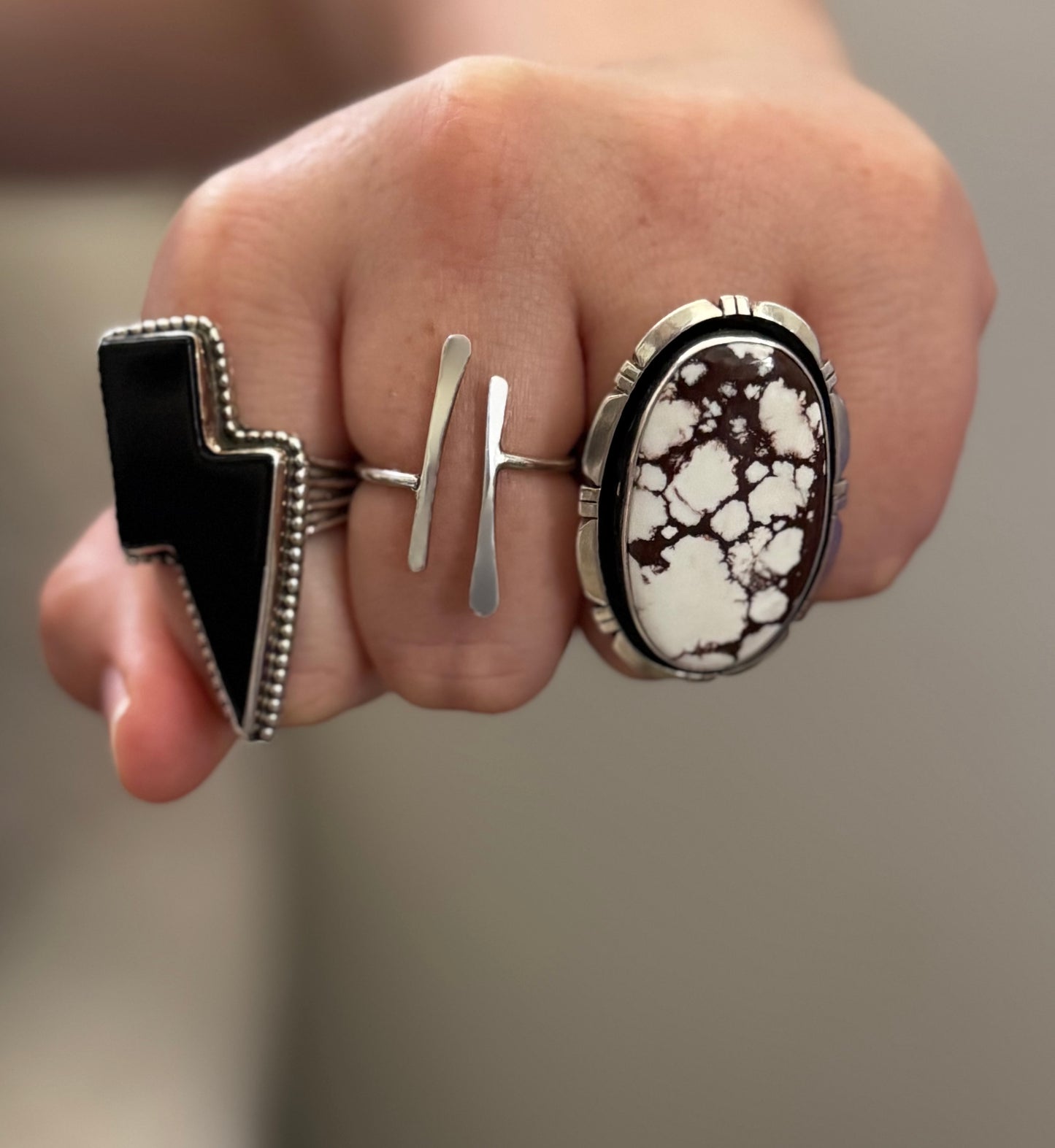 Oval Ring - White Horse - Sterling Silver - Native Handmade - AM (artist) - Size 9.75