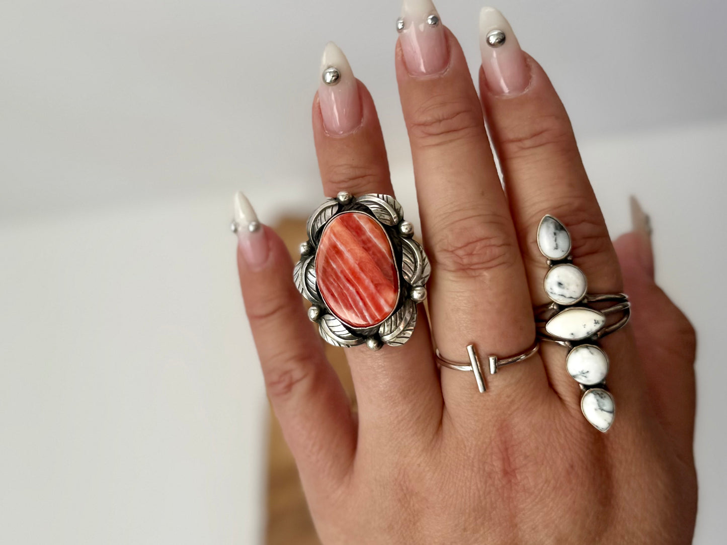 Spiny Oyster Oval Ring - Sterling Silver - Native Handmade - Betta Lee (Artist)