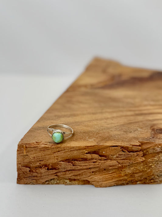 Small Sonoran Gold Turquoise - Sterling Silver - Native Handmade - Robinson Martinez (Artist) - Size 8.5