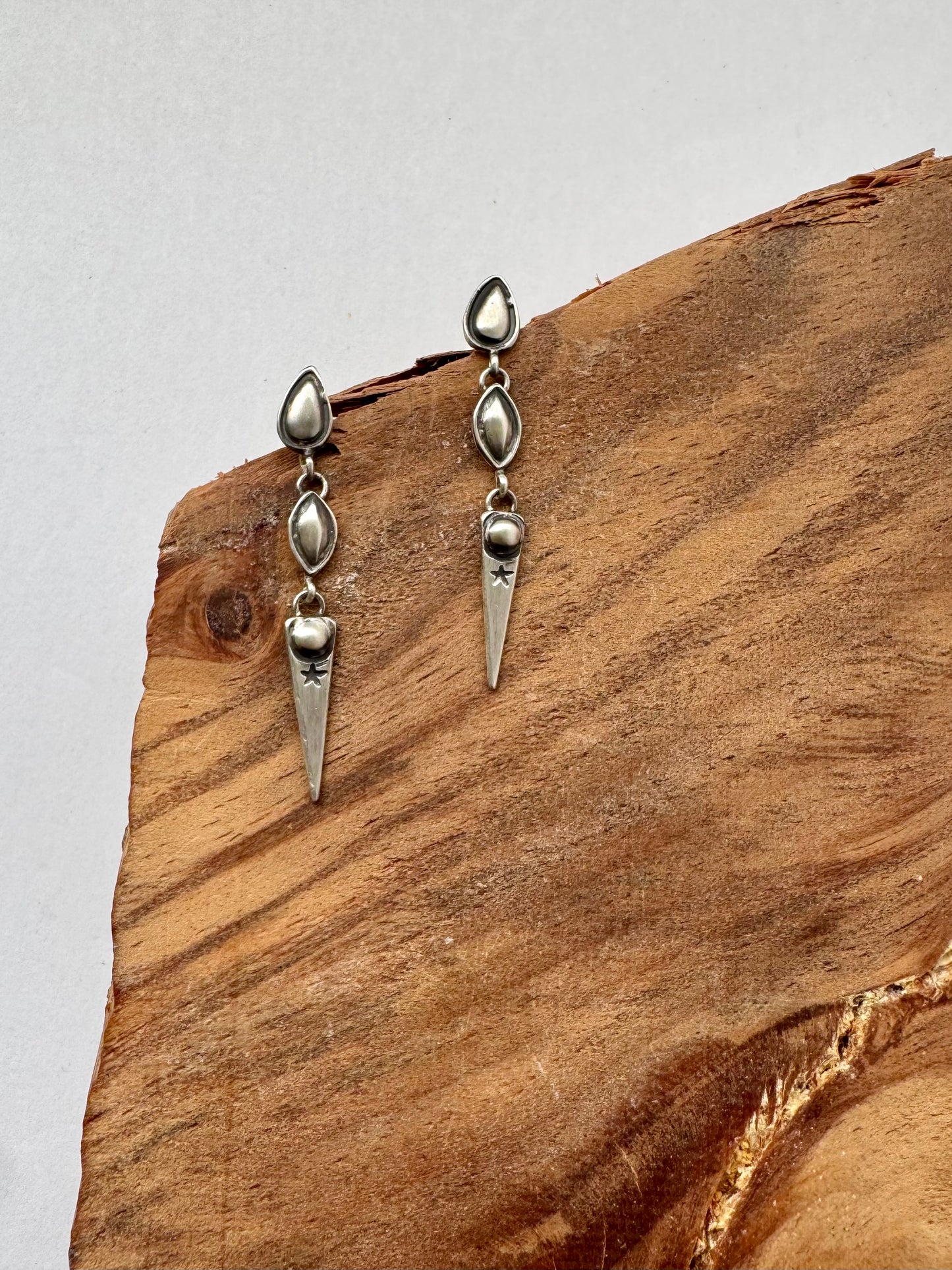 Geometric Shape Silver Dangle Earrings -Artist- D.Wylie