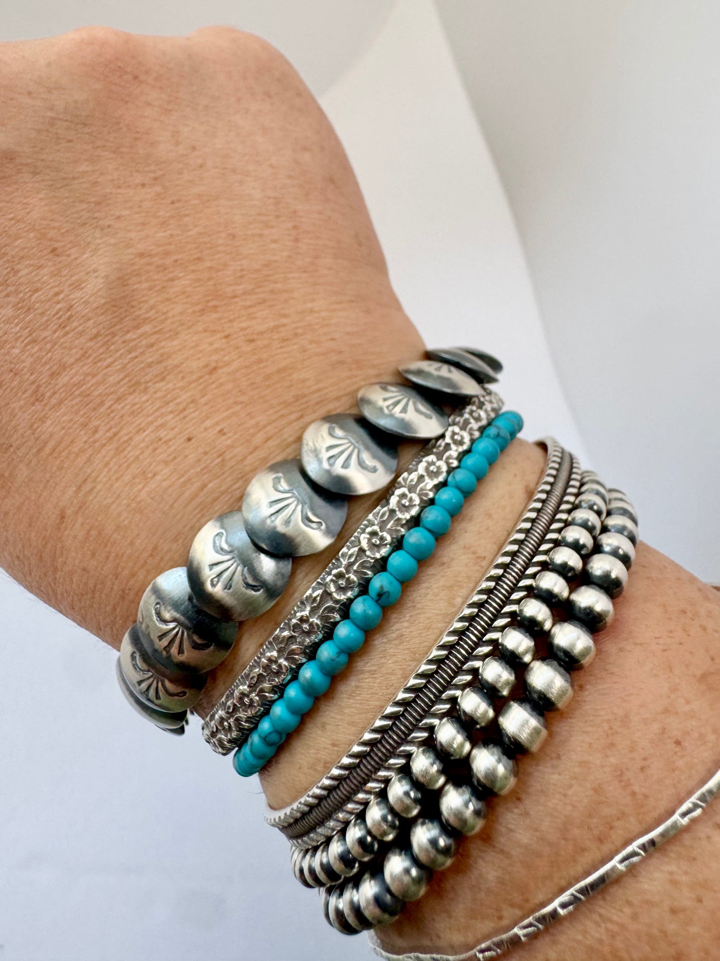 Sterling Silver Handmade Pearl Pillow bead bracelet - Artist- Mary Dayea - Length 8"