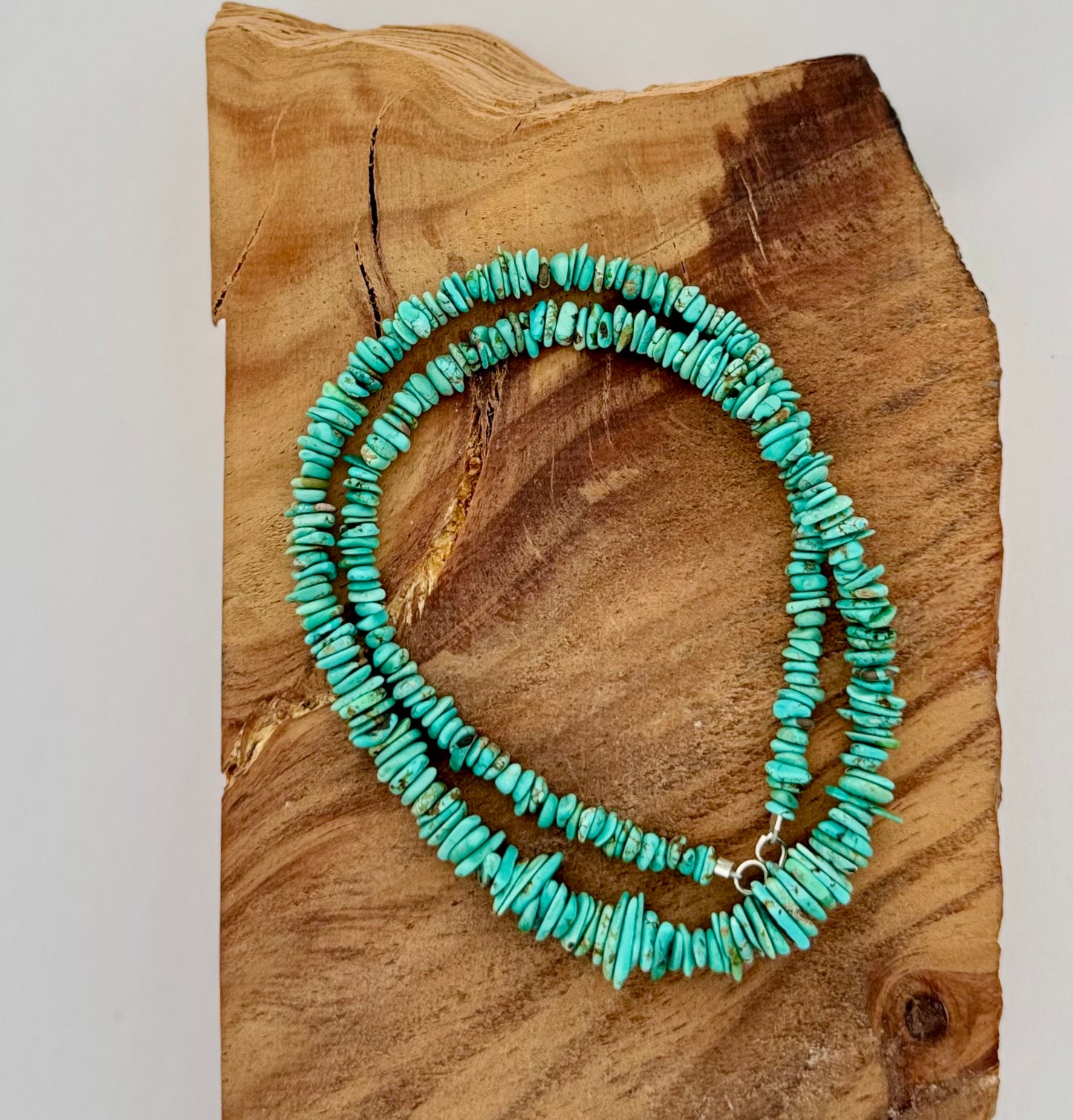 Green Kingman Turquoise Chip Necklace- Length 19"