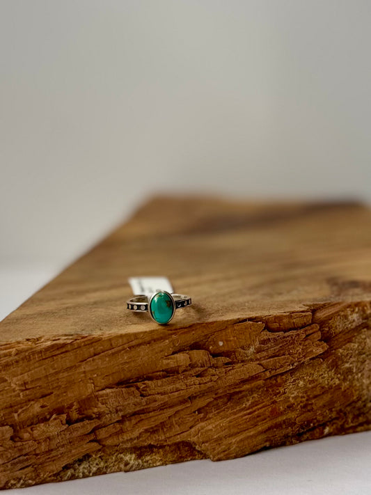 Kingman Turquoise Oval Ring - Sterling Silver - Size 5.5