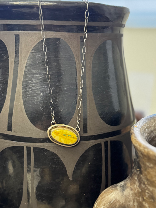 Necklace with Oval Stone - Boulder Turquoise - Sterling Silver - Native Handmade - Antionete Largo (artist)&nbsp;