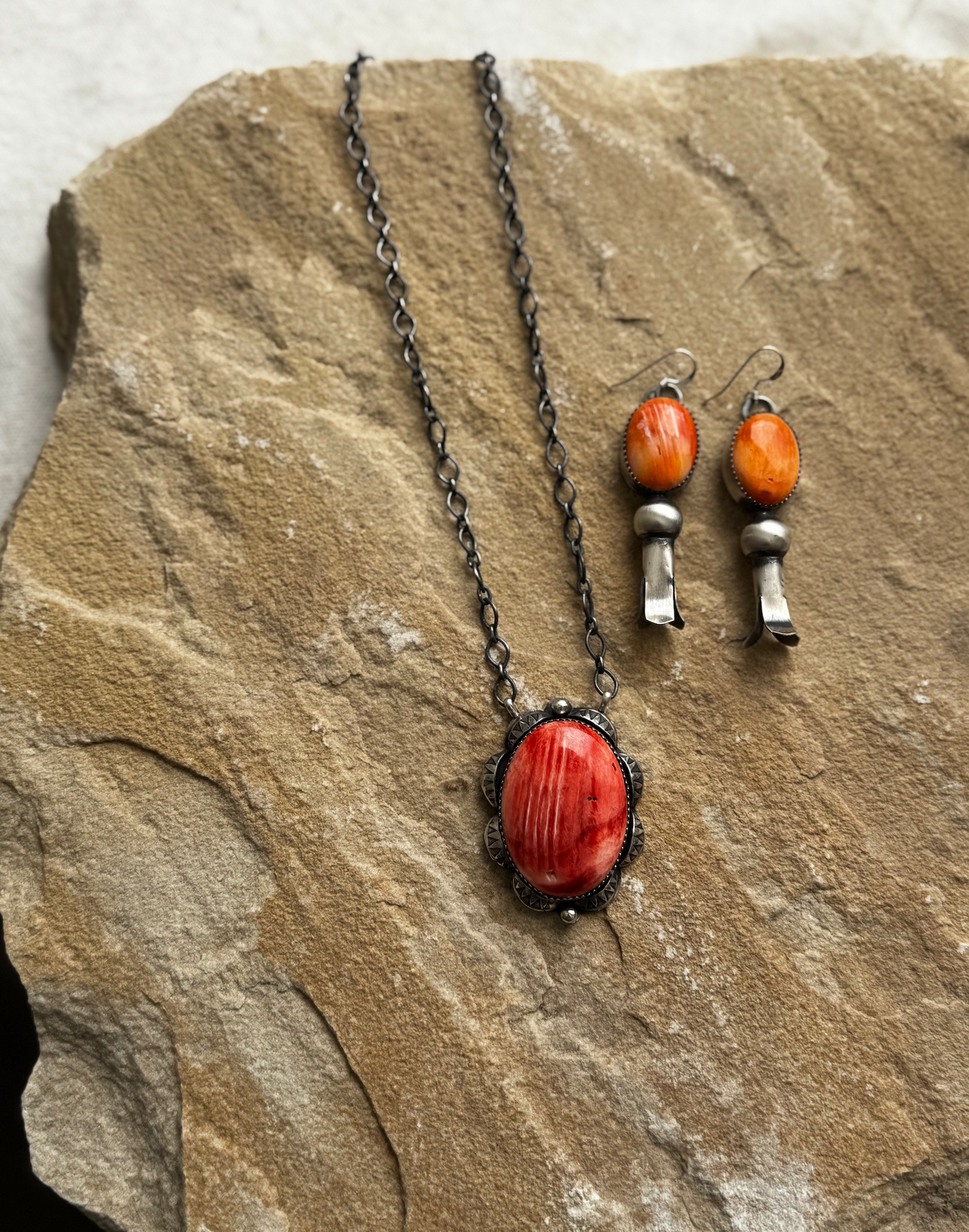 Necklace - Red Spiny Oyster - Sterling Silver - Native Handmade - Tia Long