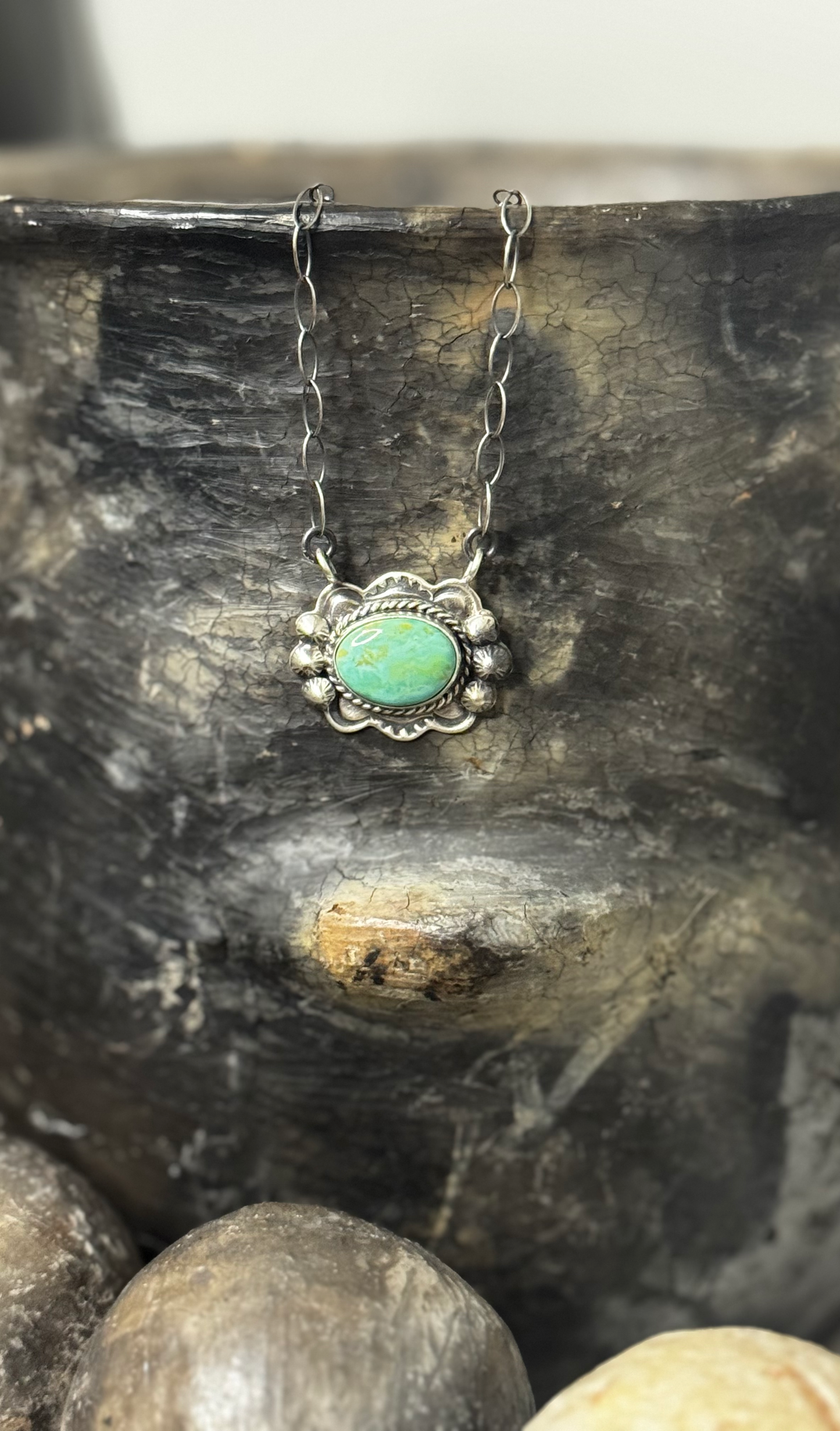 Ruffled Pendant Necklace - Green Turquoise - Sterling Silver - Native Handmade - Dan Henio (artist)