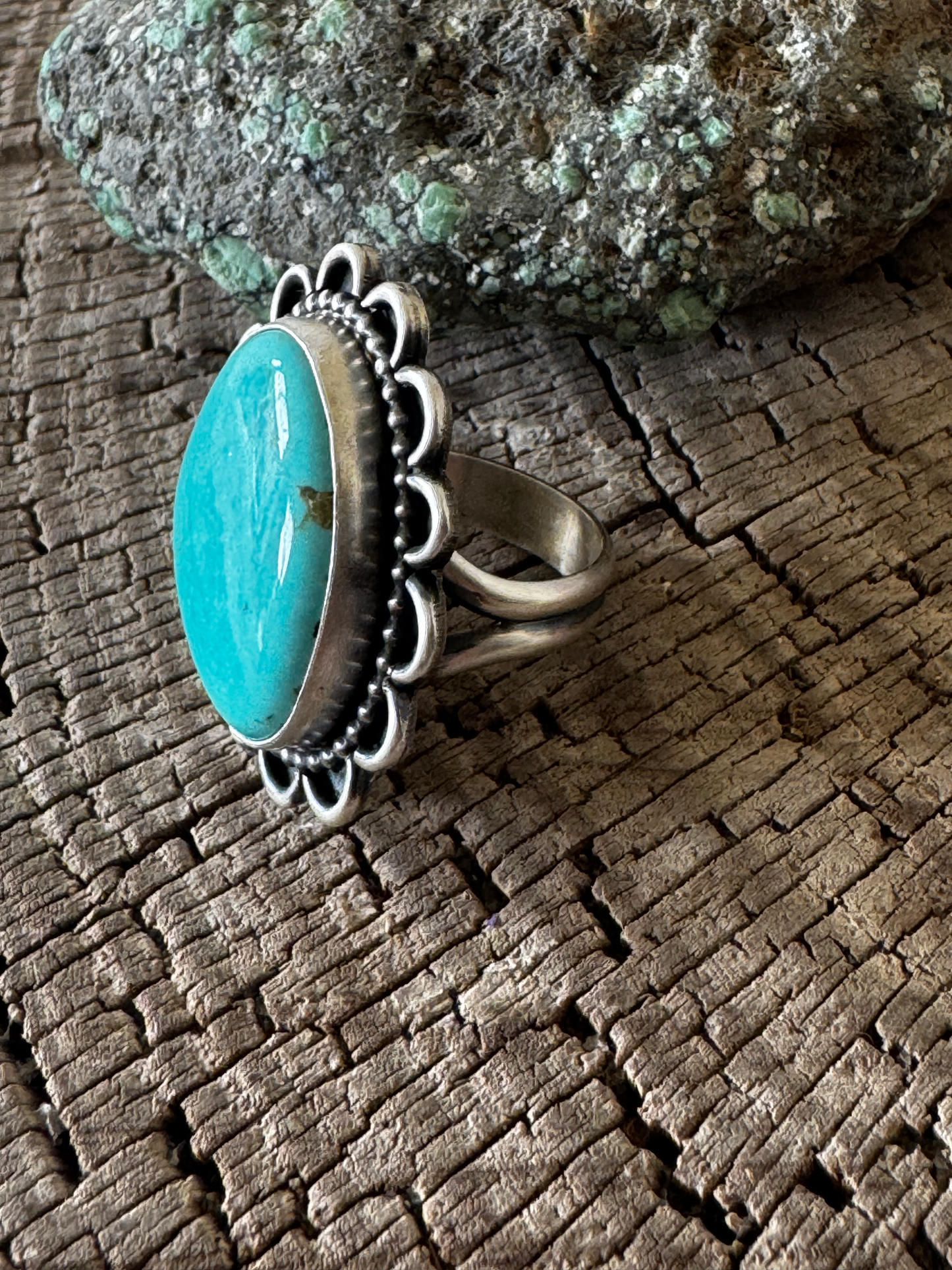 Ring with Ruffles - Turquoise - Sterling Silver - Native Handmade - Jameson Garcia (artist) - Size Adjustable