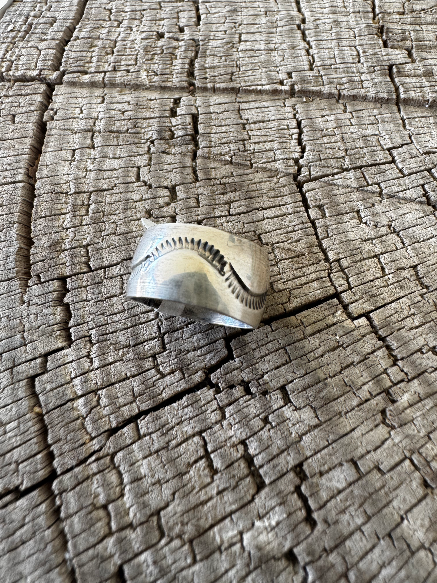 Thick Ring Band w/ Design - Sterling Silver - Size 7.25