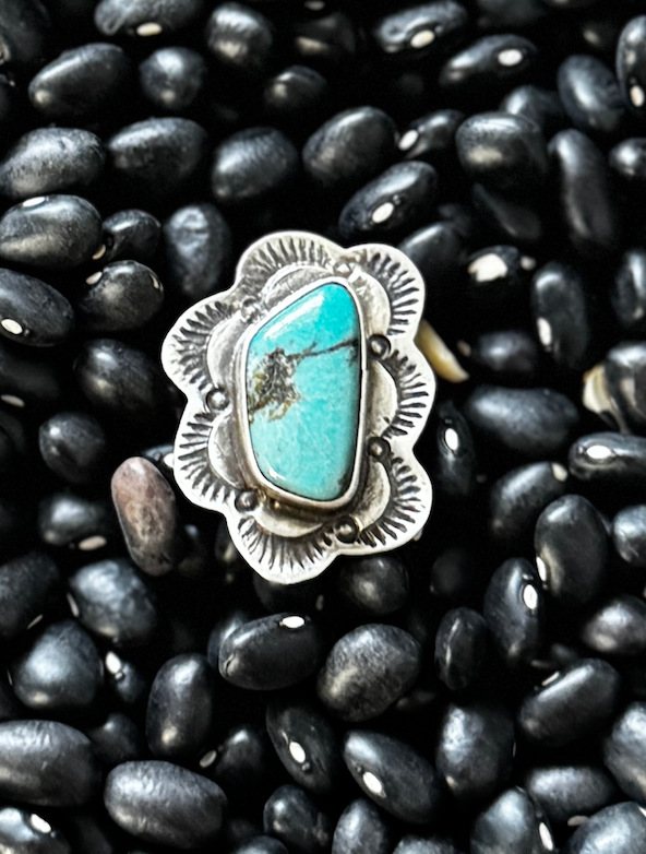 Ring - Kingman Turquoise - Sterling Silver - Native Handmade - Dan Henio (artist) - Size Adjustable